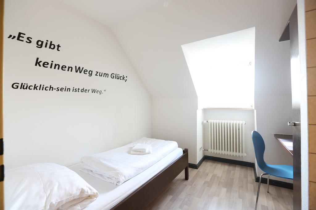 Kolping Hostel Trier Im Warsberger Hof Room photo